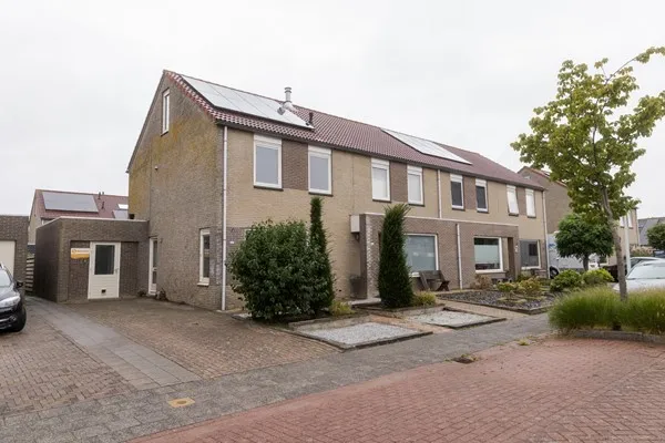Hoekwoning te koop: Trêd 93, Sneek
