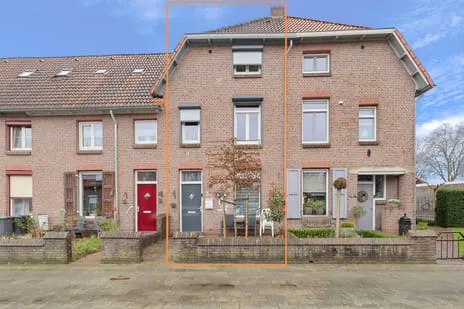 Tussenwoning te koop: Treebeekstraat 46, Treebeek-Zuid Brunssum