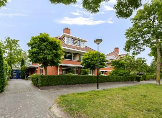 Twee-onder-één-kap te koop: Treslonglaan 45, Parkbuurt oosteinde 'S-Gravenhage