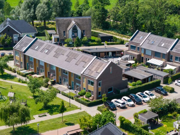Hoekwoning te koop: Treurwilg 2, Het Onderdijks Kampen