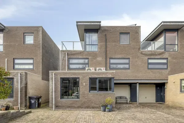 Twee-onder-één-kap te koop: Triathlonweg 18, Rijksstraatweg en omgeving Hellevoetsluis