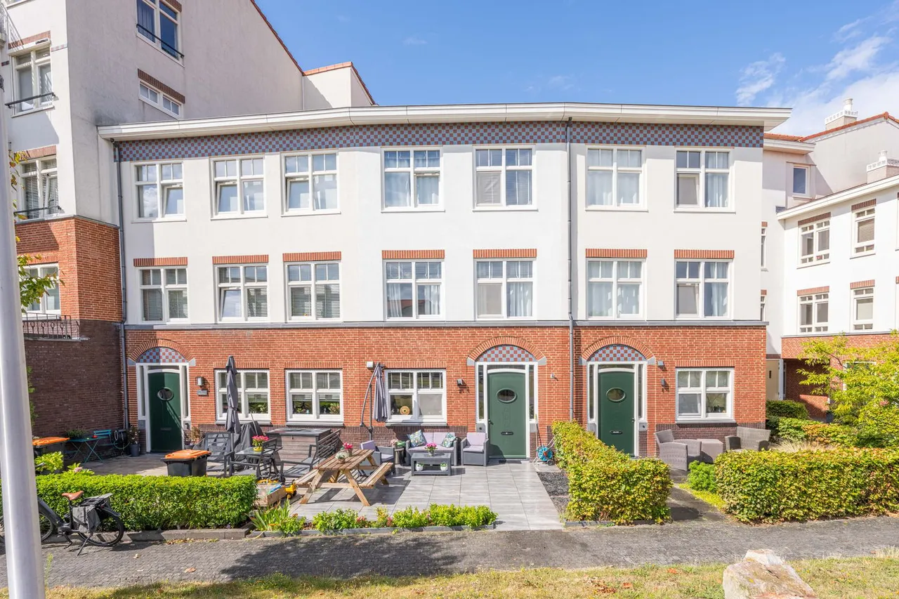 Tussenwoning te koop: Tribunepad 2, Rijnsburg