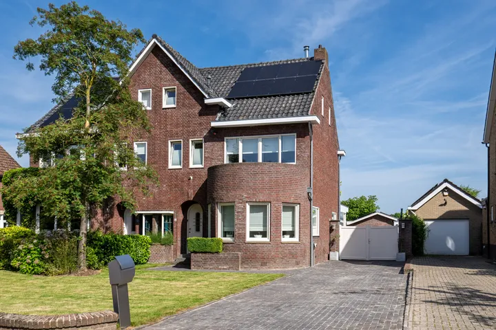Twee-onder-één-kap te koop: Trichterweg 53, Treebeek-Noord Brunssum