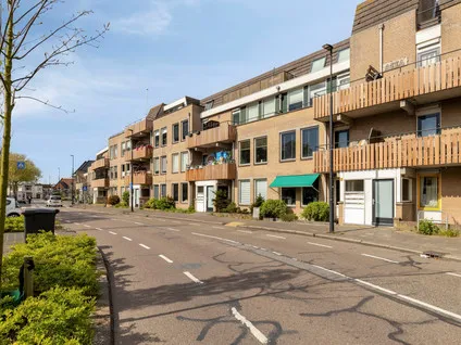 Appartement te koop: Trijntje Kemp-Haanstraat 34, Beverwijk