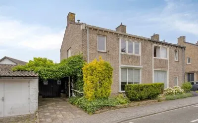 Hoekwoning te koop: Trocaderostraat 1, Biesland Maastricht