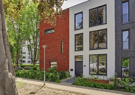 Tussenwoning te koop: Troelstraweg 11, Crabbehof-Noord Dordrecht