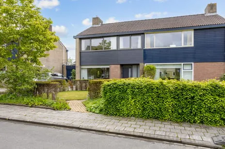 Tussenwoning te koop: Troelstraweg 3, Zuidhorn Zuidhorn