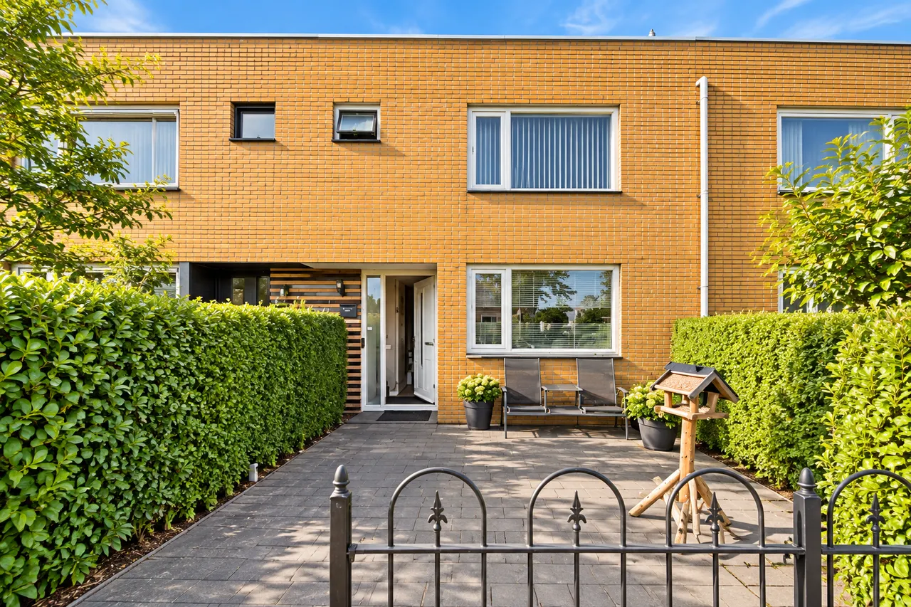 Tussenwoning te koop: Troikastraat 31, Almere