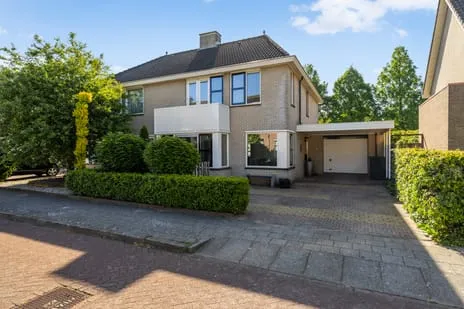 Twee-onder-één-kap te koop: Trombonedreef 14, Muziekland III Harderwijk