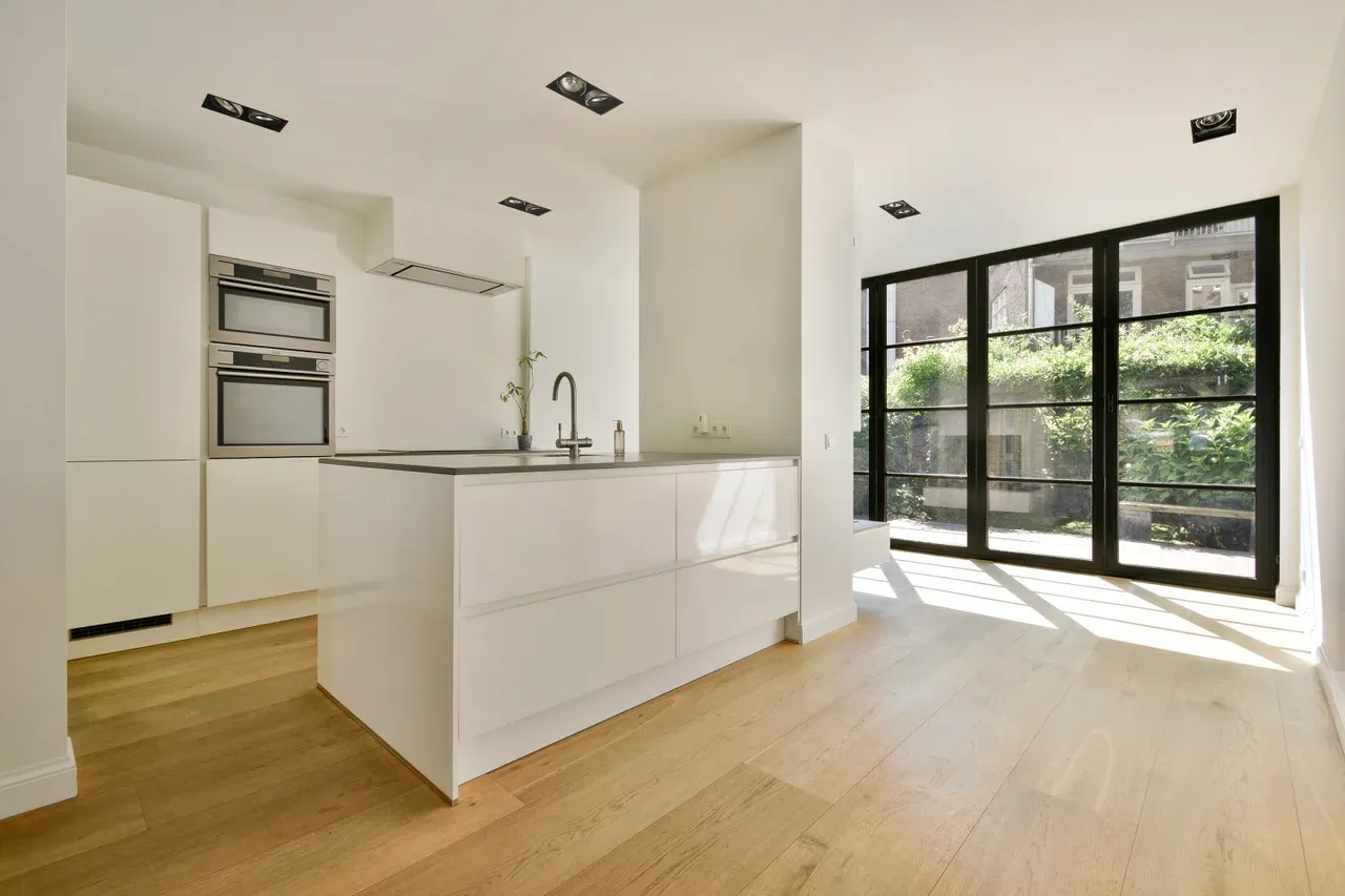 Appartement te huur: Trompenburgstraat, Amsterdam