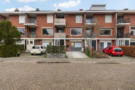 Tussenwoning te koop: Tromplaan 6, Dorp Hendrik-Ido-Ambacht