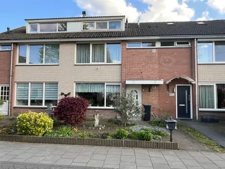 Tussenwoning te koop: Trompstraat 26, 't Eigen en Hoogstraat Son En Breugel