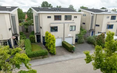 Twee-onder-één-kap te koop: Trosjespeergaarde 7, Hoge Hoven Amersfoort