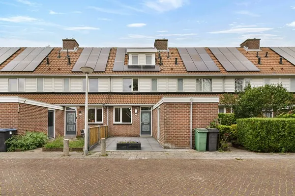 Terraced house for rent: Troubadour 120, Beroepenbuurt Amstelveen