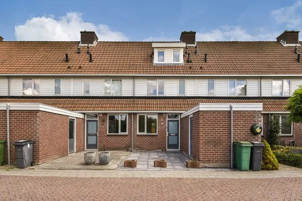 Tussenwoning te huur: Troubadour 28, Beroepenbuurt Amstelveen
