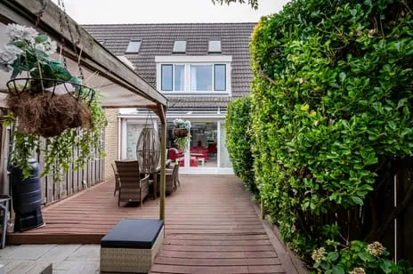 Tussenwoning te koop: Truffautstraat 48, Filmwijk Zuid-noord van Walt Disneyplts. Almere