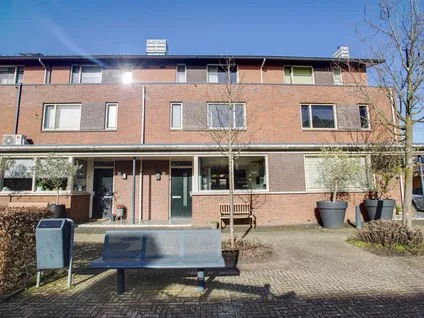 Tussenwoning te koop: Truus Schröderhof 11, Nieuw Essesteijn / Zijdezigt Voorburg