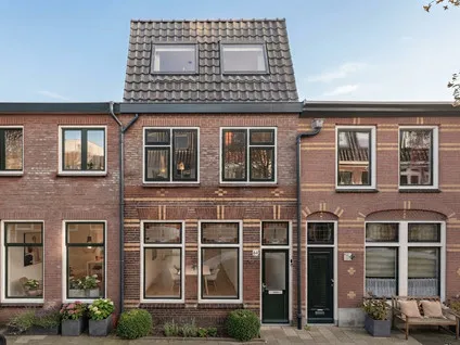 Tussenwoning te huur: Tugelastraat 64, Generaalsbuurt Haarlem