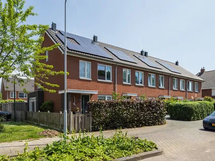 Hoekwoning te koop: Tuilseveldweg 2, Verspreide huizen Tuil Tuil