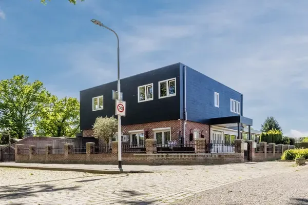 Twee-onder-één-kap te koop: Tuinbouwstraat 11, Visserijbuurt Tilburg