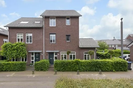 Twee-onder-één-kap te huur: Tuinderserf 18, Schuytgraaf-Zuid Arnhem