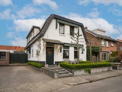 Vrijstaande woning te koop: Tuinderslaan 12, Bloemenbuurt Ede