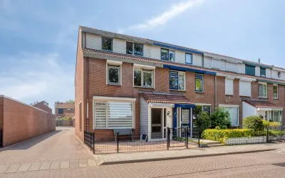 Corner house for sale: Tuinderspad 7, Tuinwijk Bergen Op Zoom