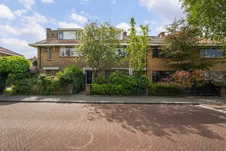 Terraced house for sale: Tuinfluiterlaan 16, Vogelwijk 'S-Gravenhage