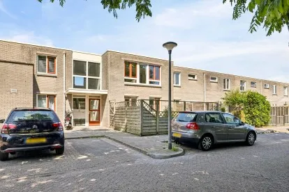 Apartment for sale: Tuinkersstraat 47, Kruidenwijk Midden-oost Almere