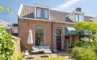 Corner house for sale: Tuinstraatje 3, Oosterstraat Deventer