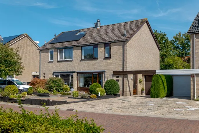 Tussenwoning te koop: Tuinweg 66, Meppel
