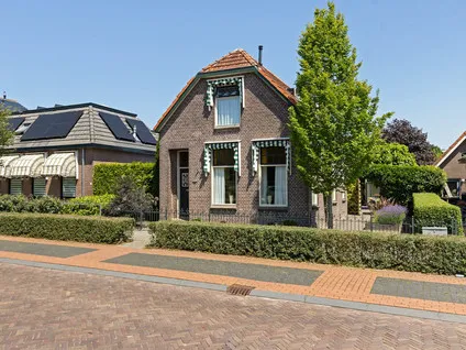 Vrijstaande woning te koop: Tukseweg 194, Tuk Tuk