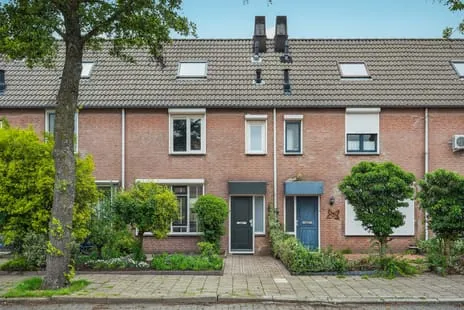 Tussenwoning te koop: Tullelaan 8, Achtse Barrier-Spaaihoef Eindhoven