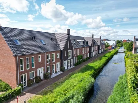 Tussenwoning te koop: Tulp 23, Bollenbuurt Voorhout