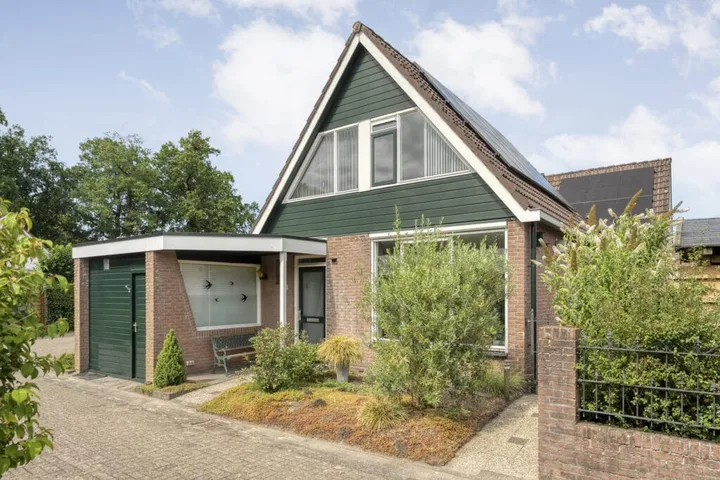 Hoekwoning te koop: Tulpenboom 24, Heino Zuid Heino