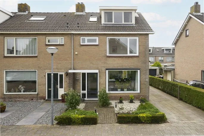 Hoekwoning te koop: Tulpenhof 11, Pastoor Lemeerstraat en omgeving De Goorn