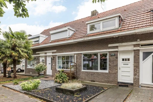 Terraced house for sale: Tulpenlaan 37, Lindenheuvel Geleen