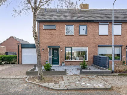 Hoekwoning te koop: Tulpenpad 9, Stellendam