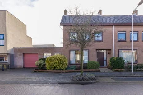 Hoekwoning te koop: Tulpenstraat 3, Het Vierkant Lisse