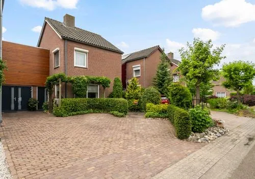 Tussenwoning te koop: Tulpenstraat 7, Kern Ittervoort Ittervoort