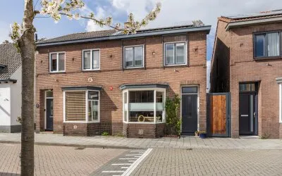 Twee-onder-één-kap te koop: Tulpstraat 22, Achter de Pijp Leerdam