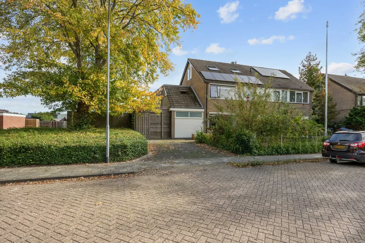 Hoekwoning te koop: Tulpstraat 24, Winsum