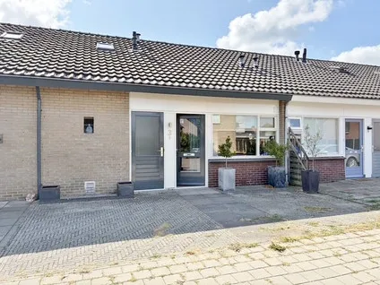 Tussenwoning te koop: Tulpstraat 3, Winterswijk-Zuidwest Winterswijk