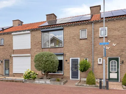 Tussenwoning te koop: Tulpstraat 4, Echteld Echteld