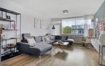 Apartment for sale: Tulpstraat 4, Bloemenbuurt M(adelief) - Z(onnenbloem) Zwijndrecht