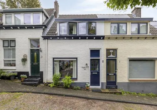 Tussenwoning te koop: Tulpstraat 9, Heijenoord Arnhem