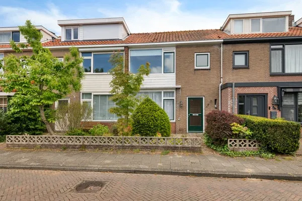Tussenwoning te koop: Tulpstraat 9, Beeklaankwartier Noordwijk