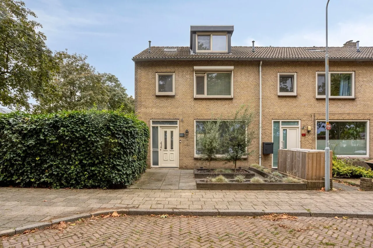 Hoekwoning te koop: Tunnelweg 103, Wijchen