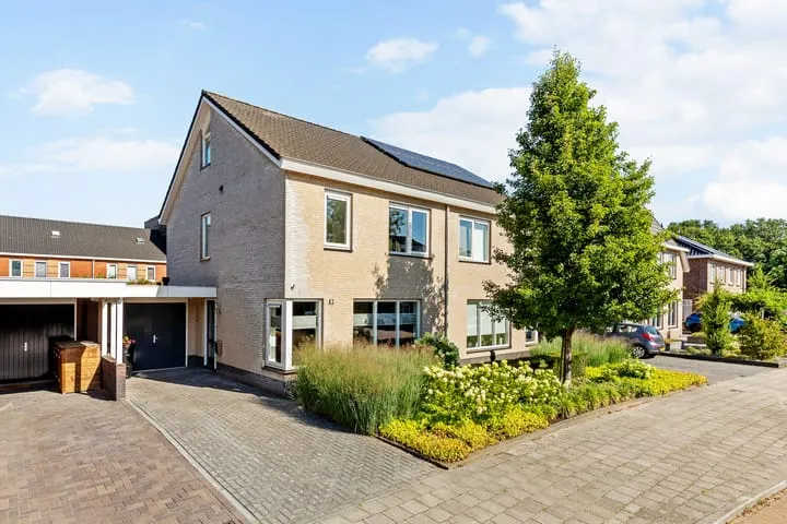 Tussenwoning te koop: Tureluur 9, Tubbergen noord Tubbergen