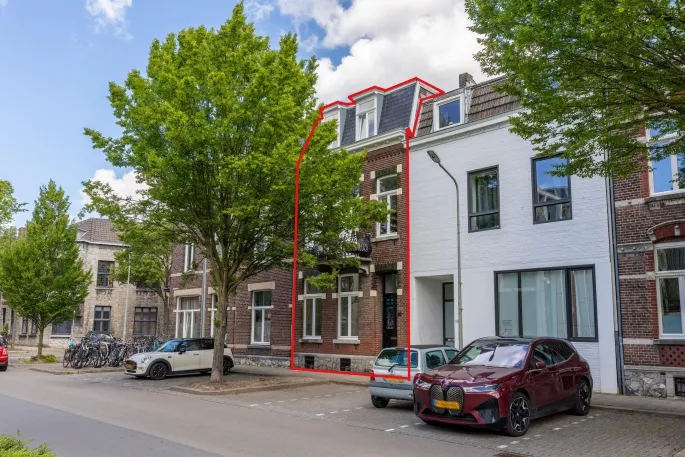 Tussenwoning te koop: Turennestraat 23, Sint Maartenspoort Maastricht